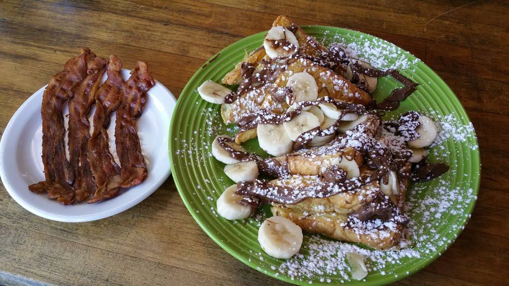 Cappas Trackside Kitchen | restaurant | 1 Grove St, Melrose, MA 02176, USA | 7816627200 OR +1 781-662-7200