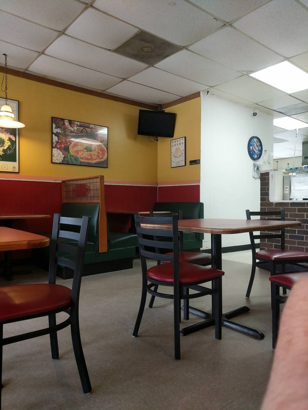 Fox Pizza & Subs | meal delivery | 5158, 2832 Randleman Rd C, Greensboro, NC 27406, USA | 3363781510 OR +1 336-378-1510