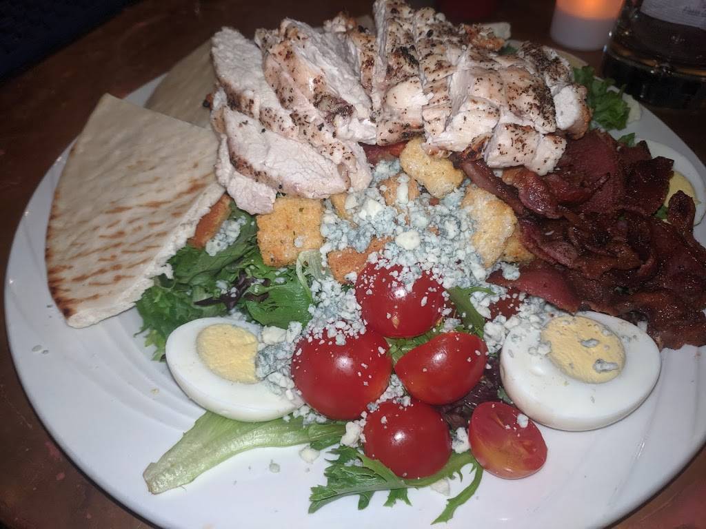 Stonewall Tavern &Grille | restaurant | 538 Main St, Fiskdale, MA 01518, USA | 7743041188 OR +1 774-304-1188