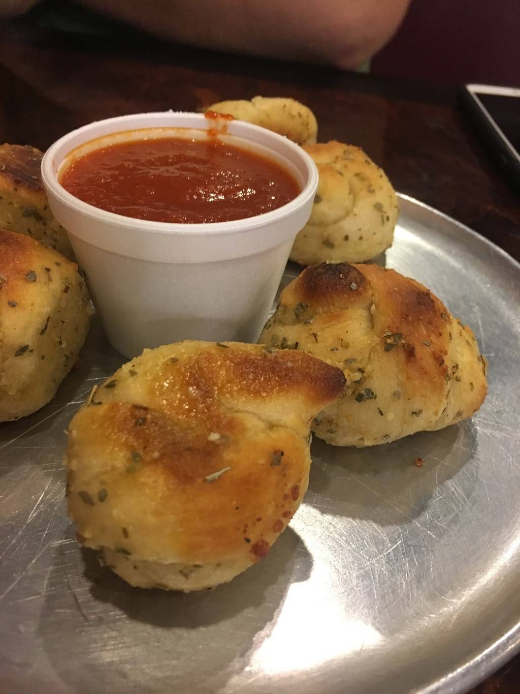 Ninos New York Style Pizza | restaurant | 361 Comet Dr, Lancaster, PA 17603, USA | 7178724511 OR +1 717-872-4511