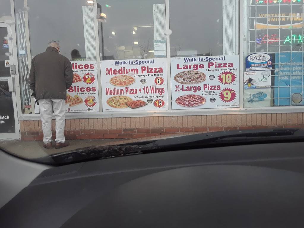 Family Pizza | restaurant | 10 Lormel Gate, Brampton, ON L7A 2K7, Canada | 9054956666 OR +1 905-495-6666