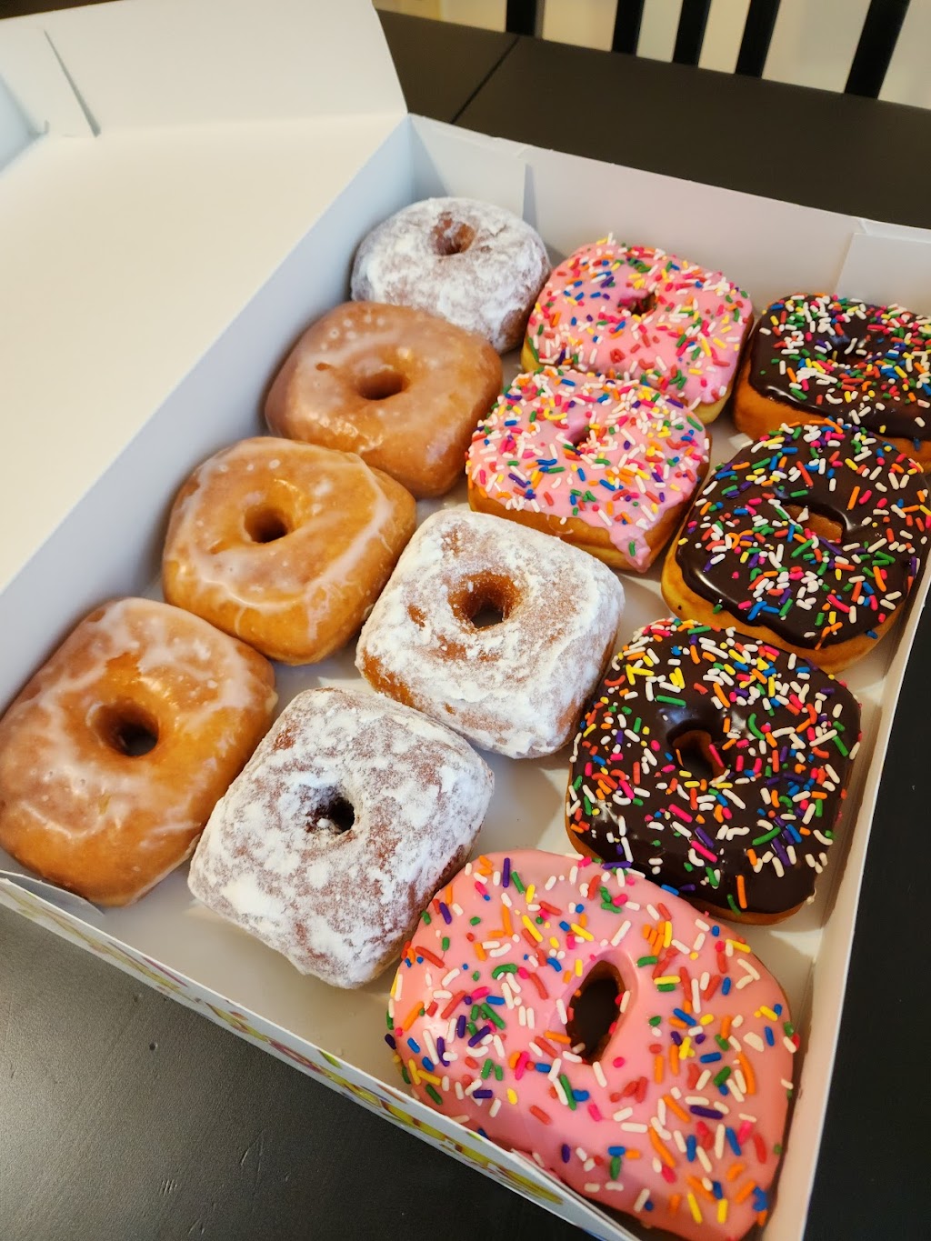 Pink Love Donuts and More (Miami) | bakery | 222 67th St, Miami Beach, FL 33141, USA | 7864315144 OR +1 786-431-5144