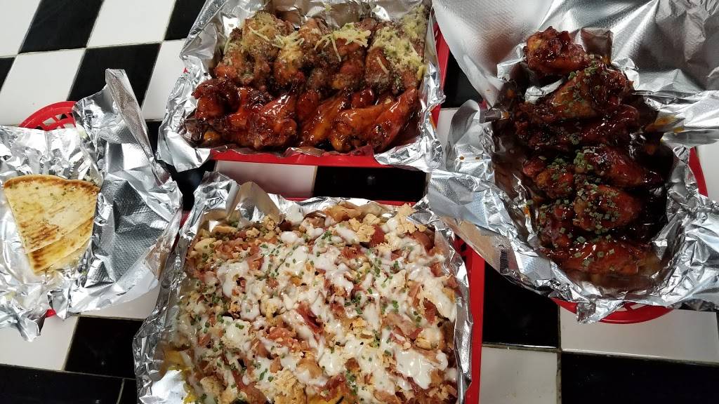 Valley Wings | restaurant | 15414 N 19th Ave C, Phoenix, AZ 85023, USA | 6025043937 OR +1 602-504-3937
