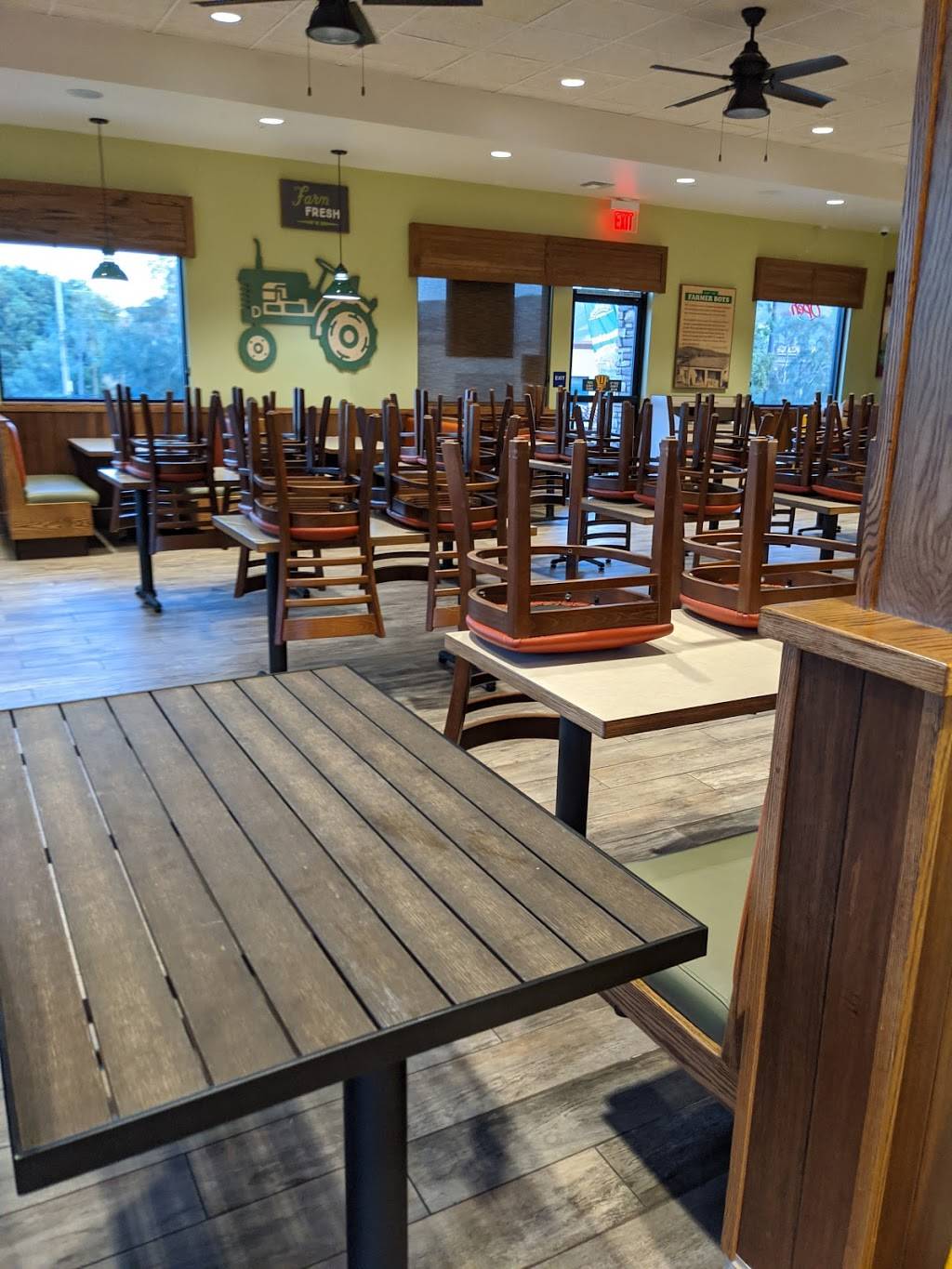 Farmer Boys | restaurant | 1057 Academy Dr, Thousand Oaks, CA 91320, USA | 8054800500 OR +1 805-480-0500