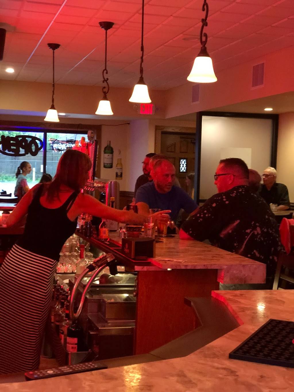 Waldos Pub & Grill | restaurant | 3812 W Greenfield Ave, Milwaukee, WI 53215, USA | 4148375914 OR +1 414-837-5914