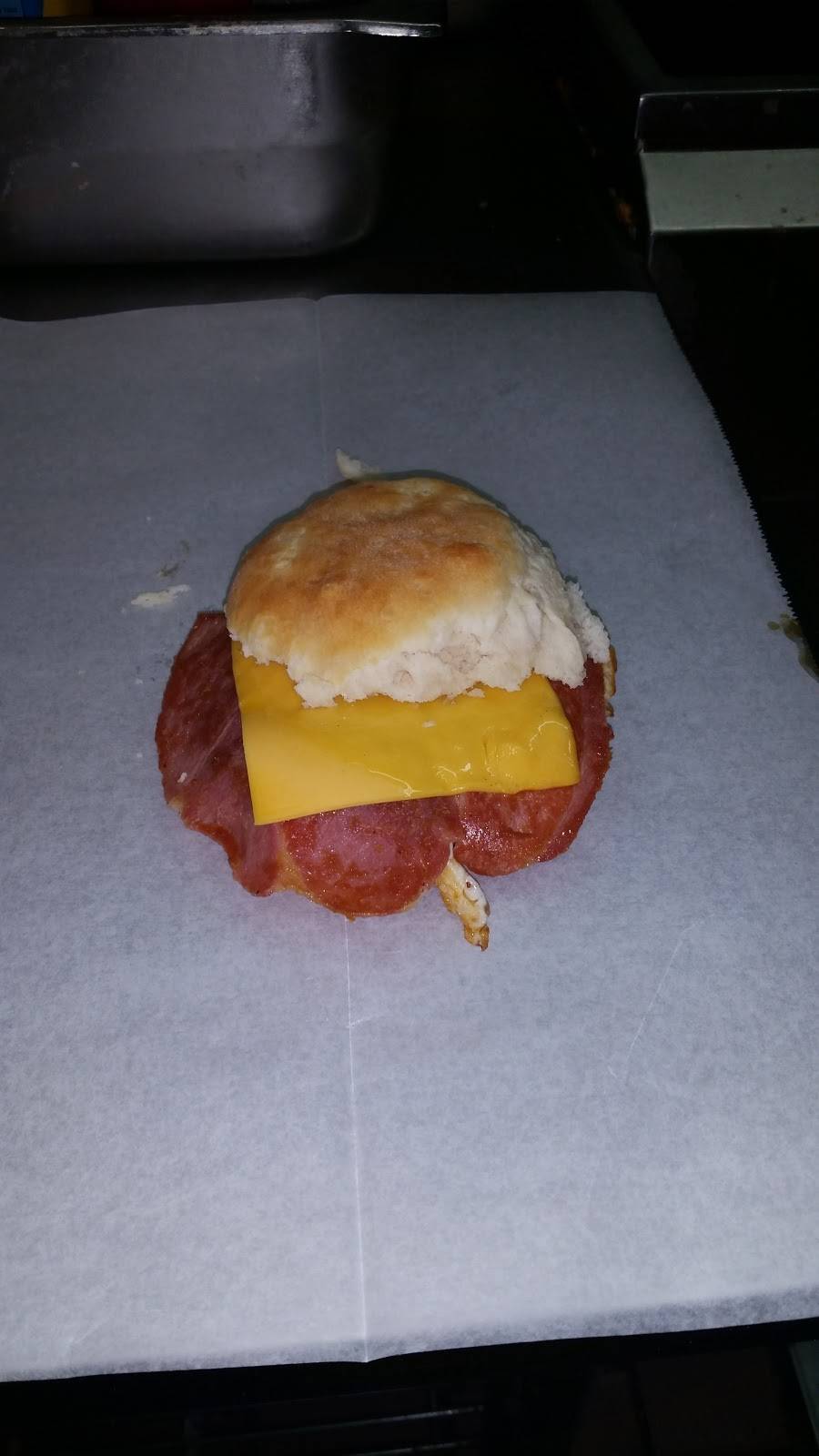 Maryland Fried Chicken | restaurant | 10626 Commerce St, Summerville, GA 30747, USA | 7068575019 OR +1 706-857-5019