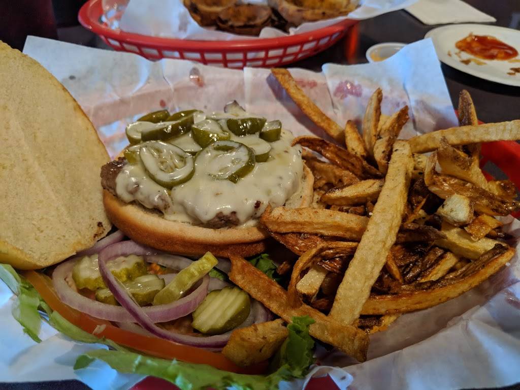 The Water Tower Bar & Grill | restaurant | 458 Rock Hill Rd, Jefferson City, MO 65109, USA | 5736354536 OR +1 573-635-4536