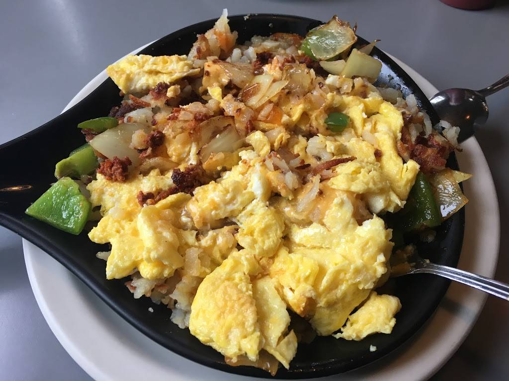 Fullerton Restaurant | restaurant | 2400 W Fullerton Ave, Chicago, IL 60647, USA | 7733845500 OR +1 773-384-5500