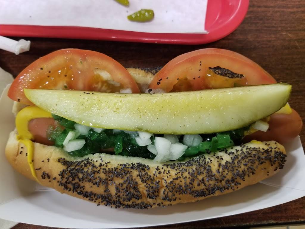 Fab Hot Dogs | restaurant | 19417 Victory Blvd, Reseda, CA 91335, USA | 8183444336 OR +1 818-344-4336