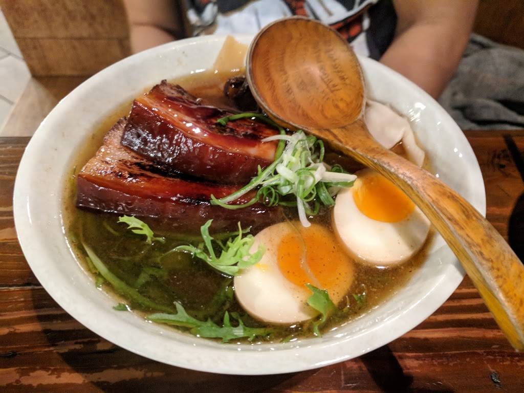 Takumi Izakaya Bar | restaurant | 826 J St, Sacramento, CA 95814, USA | 9162284095 OR +1 916-228-4095