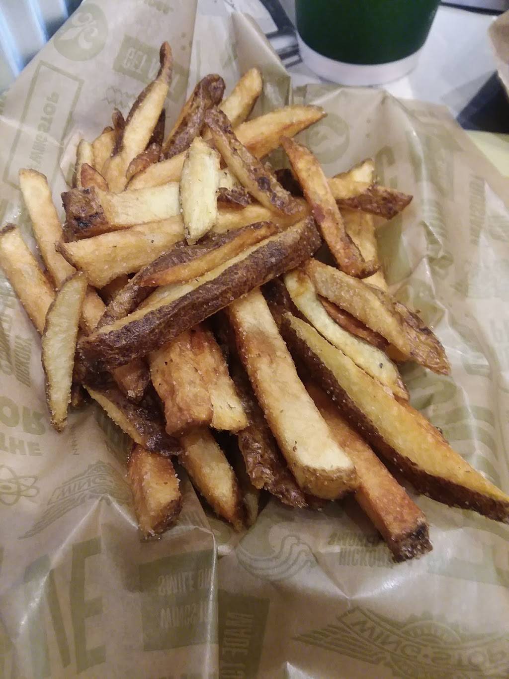 Wingstop | restaurant | 410 Blanding Blvd Ste 15, Orange Park, FL 32073, USA | 9046447270 OR +1 904-644-7270