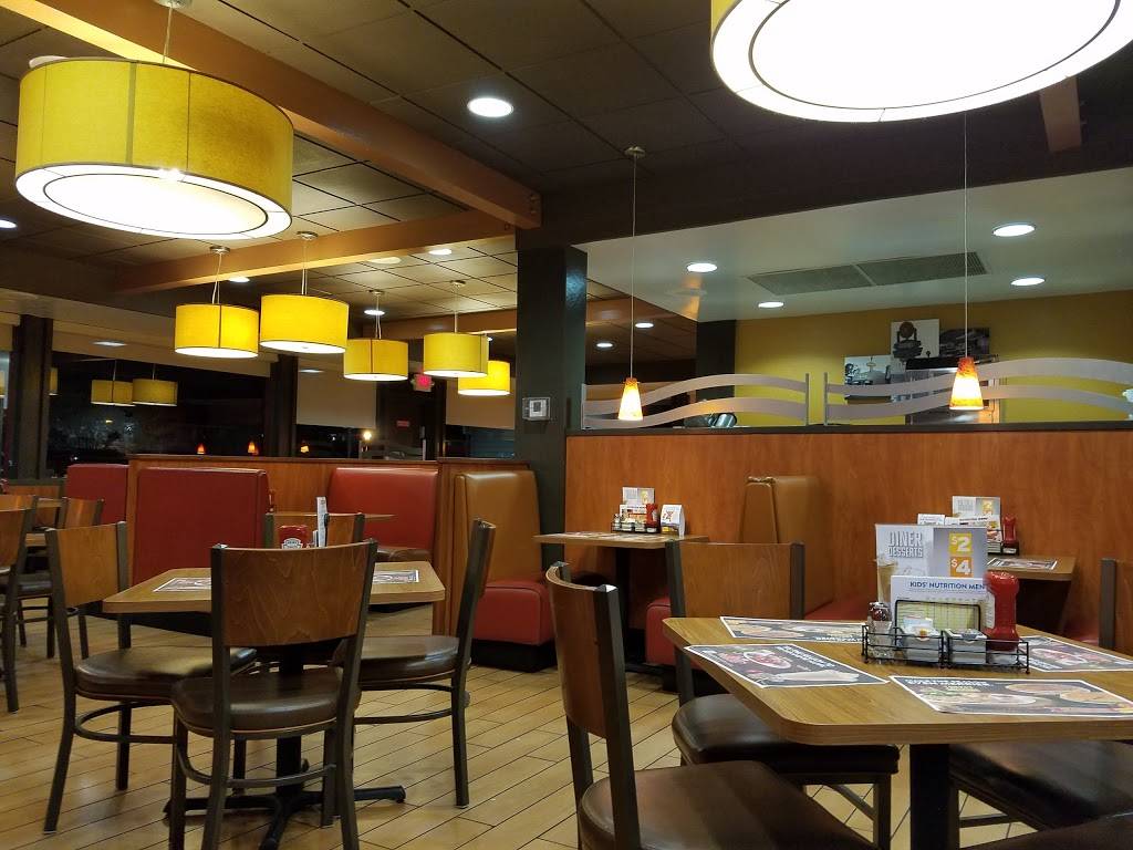 Dennys | restaurant | 1659 E Daily Dr, Camarillo, CA 93010, USA | 8054844137 OR +1 805-484-4137
