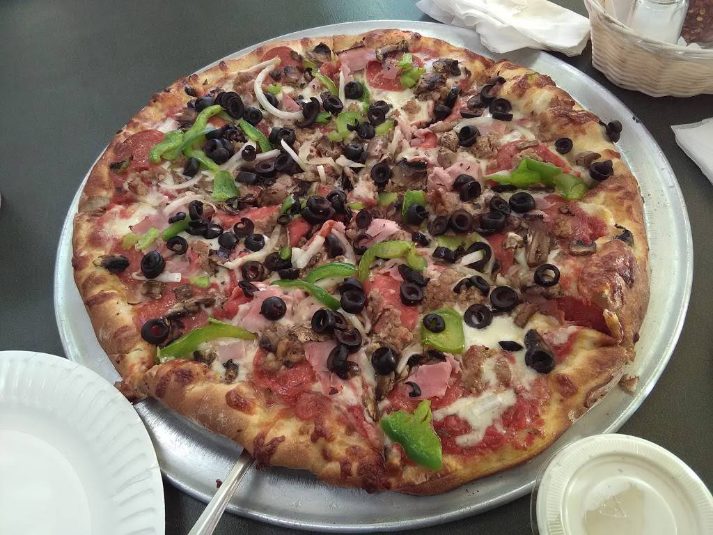 Rizzos Pizzeria | restaurant | 24100 Narbonne Ave, Lomita, CA 90717, USA | 3105309527 OR +1 310-530-9527