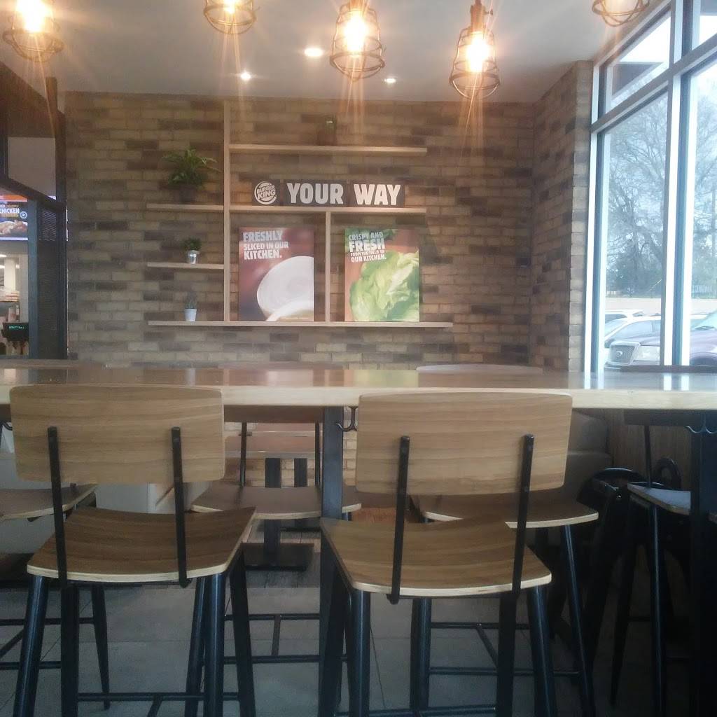 Burger King | restaurant | 2901 S, TX-256 Loop, Palestine, TX 75801, USA | 8663942493 OR +1 866-394-2493
