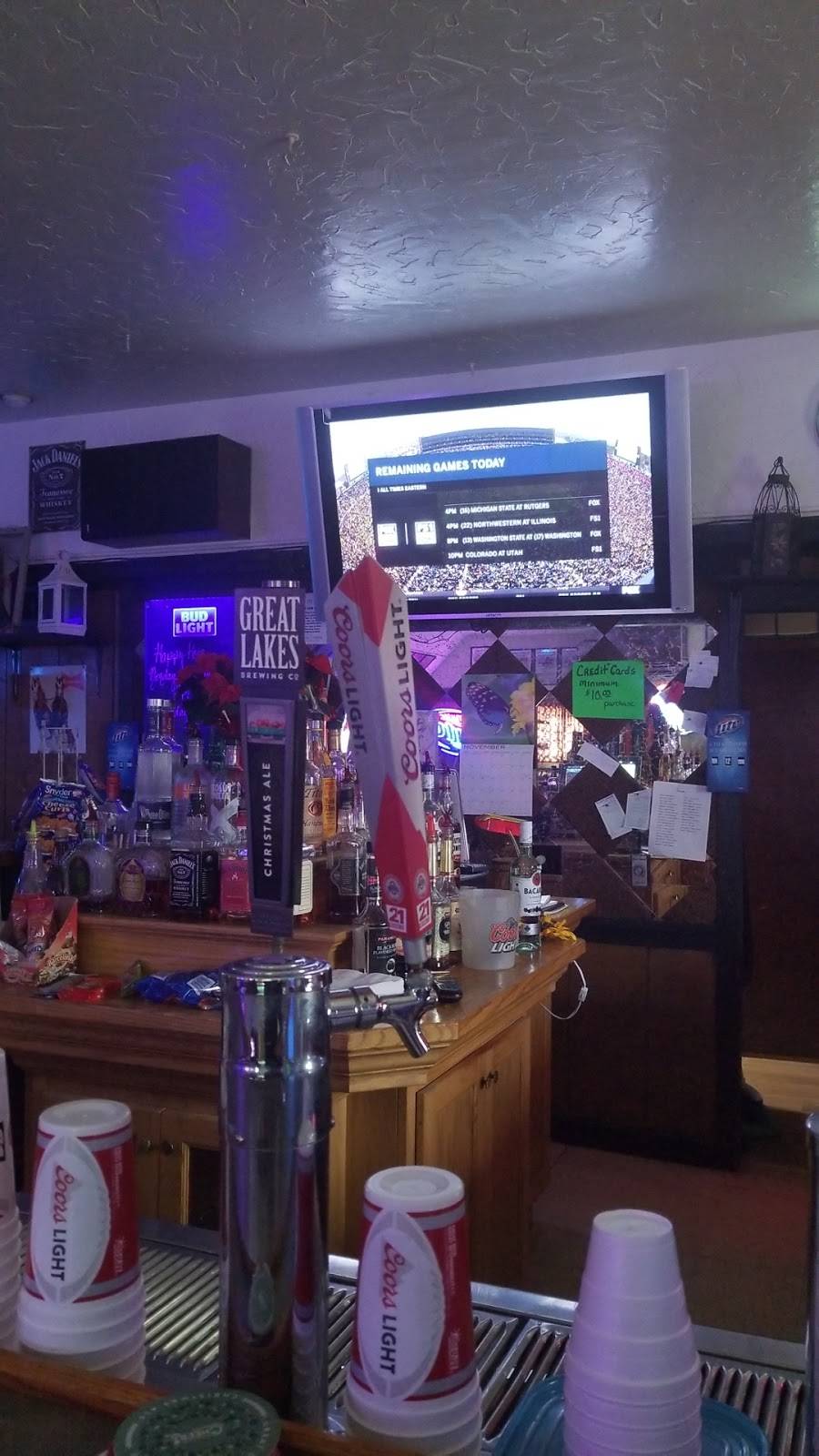 Macs Bar & Grill | restaurant | 16066 Main Market Rd, Parkman, OH 44080, USA | 4405483871 OR +1 440-548-3871