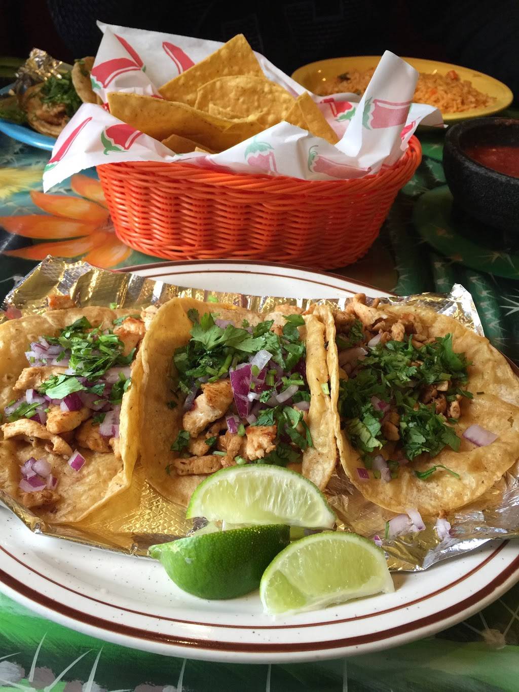 El Jaripeo Mexican Restaurant | restaurant | 1821 E Main St, Little Chute, WI 54140, USA | 9207599480 OR +1 920-759-9480