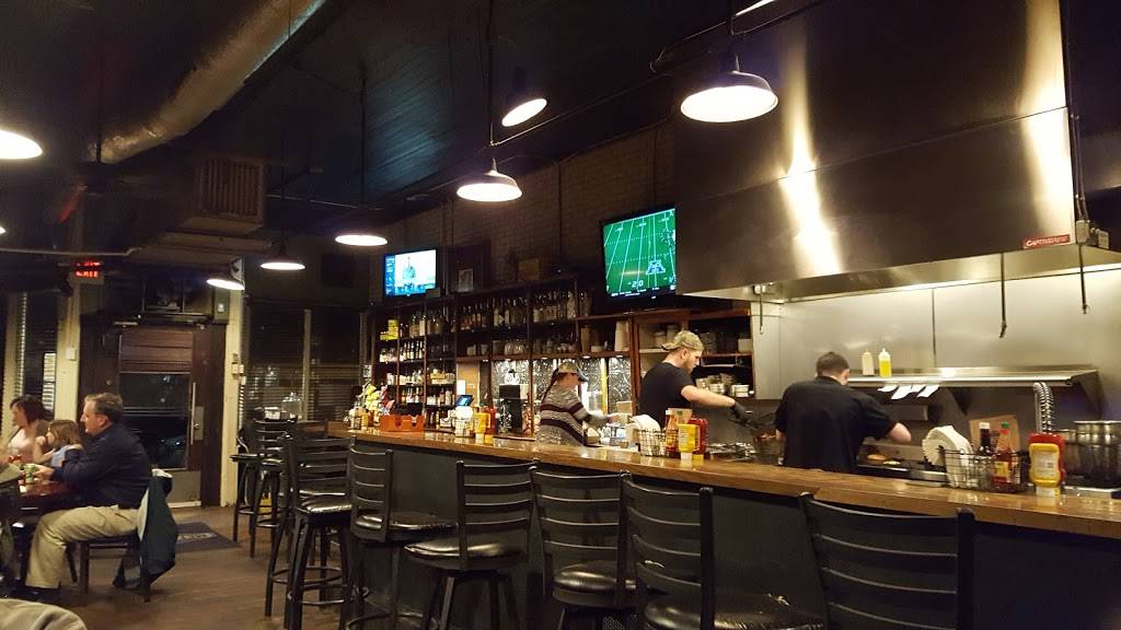 Metzgers Tavern | restaurant | 1000 Powell St, Henderson, KY 42420, USA | 2708269461 OR +1 270-826-9461