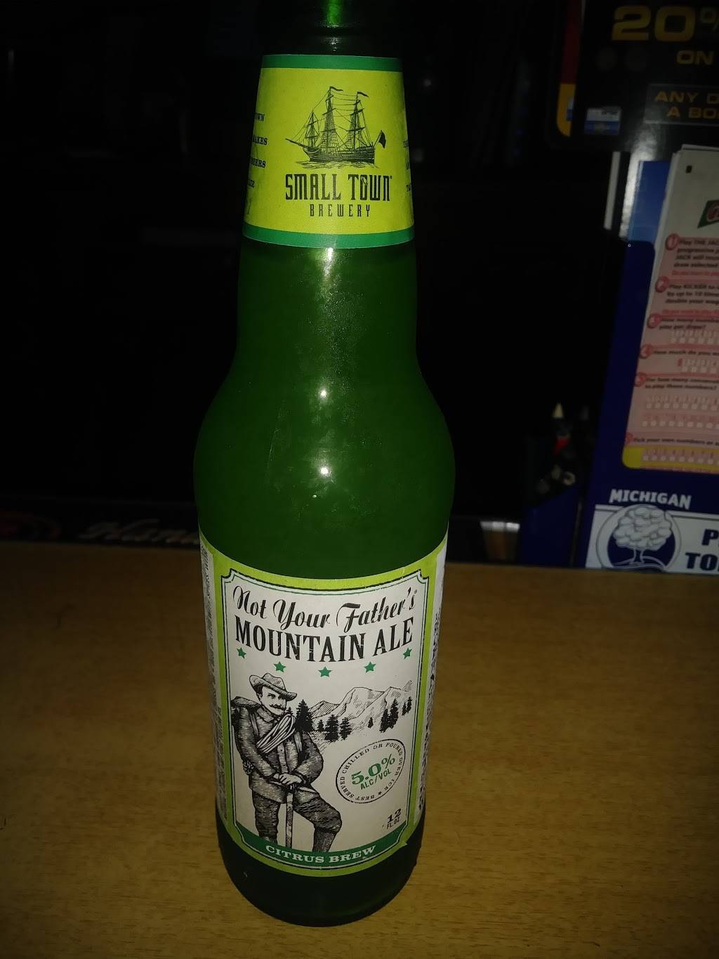 My Place Bar & Grill | restaurant | 806 Biddle Ave, Wyandotte, MI 48192, USA | 7342856615 OR +1 734-285-6615