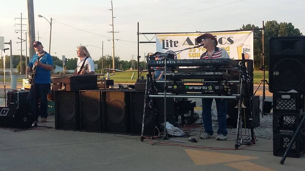 Just One More | restaurant | 3430 N 22nd St, Decatur, IL 62526, USA | 2178750589 OR +1 217-875-0589