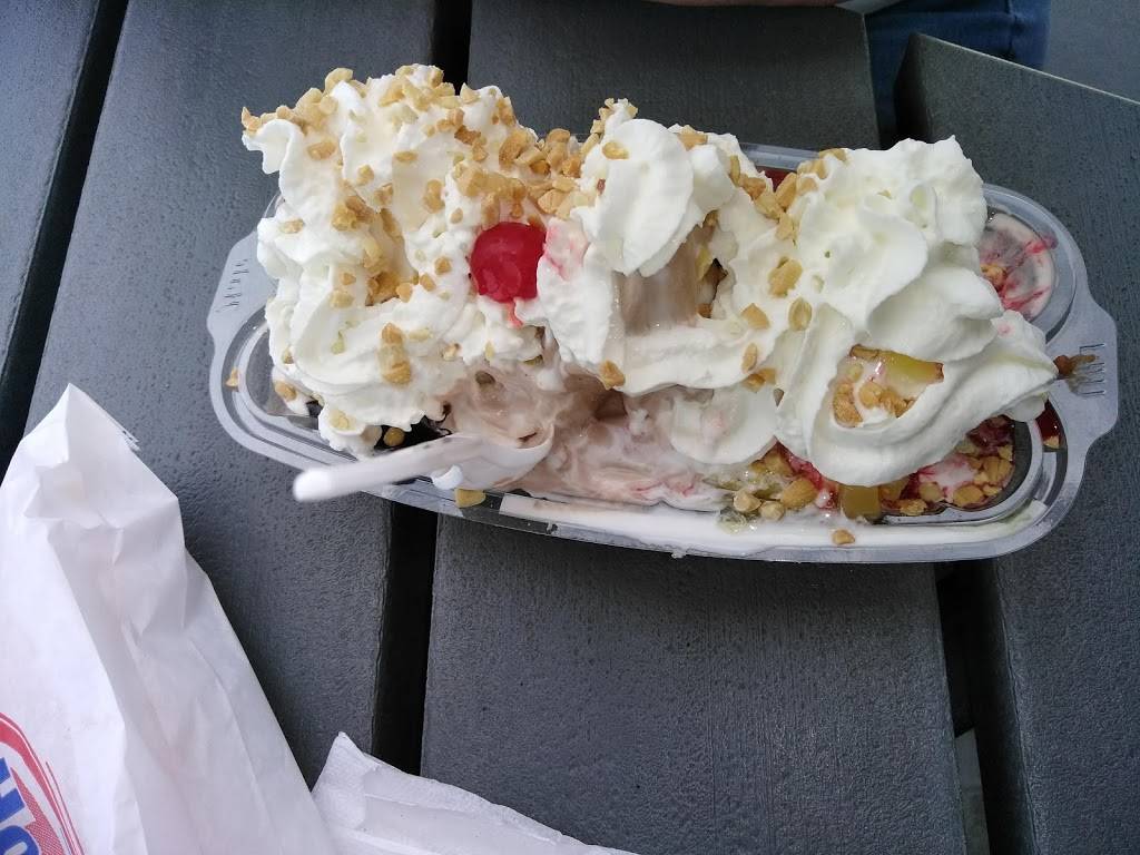 Fents Dairy Corner | restaurant | 6301 Troy Rd, Springfield, OH 45502, USA | 9379641700 OR +1 937-964-1700