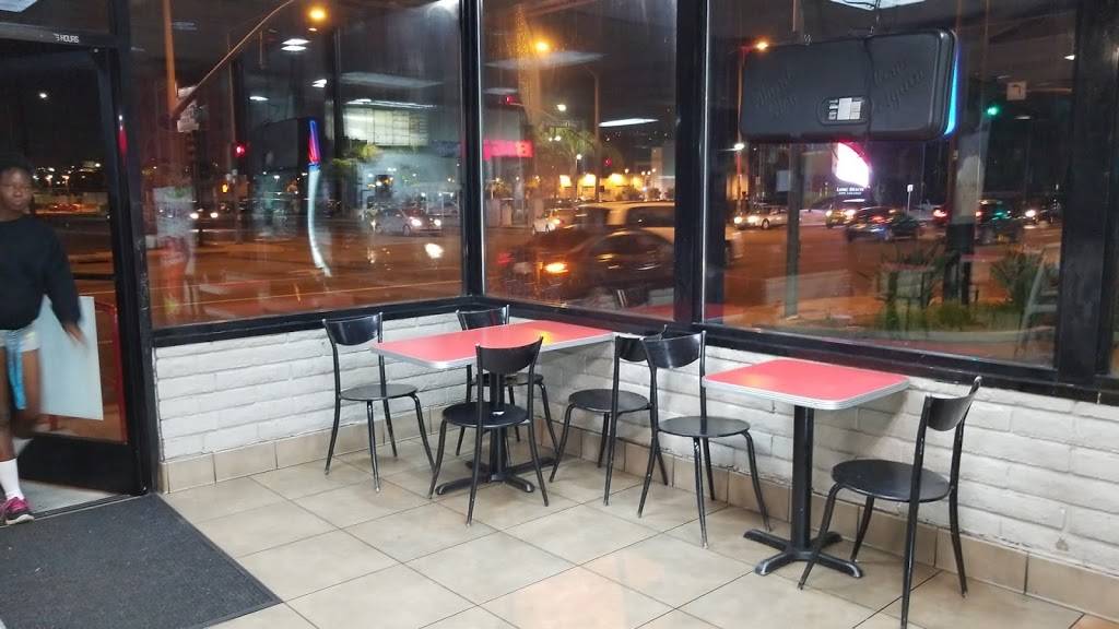 Jack in the Box | restaurant | 1190 E, CA-1, Long Beach, CA 90806, USA | 5625913868 OR +1 562-591-3868