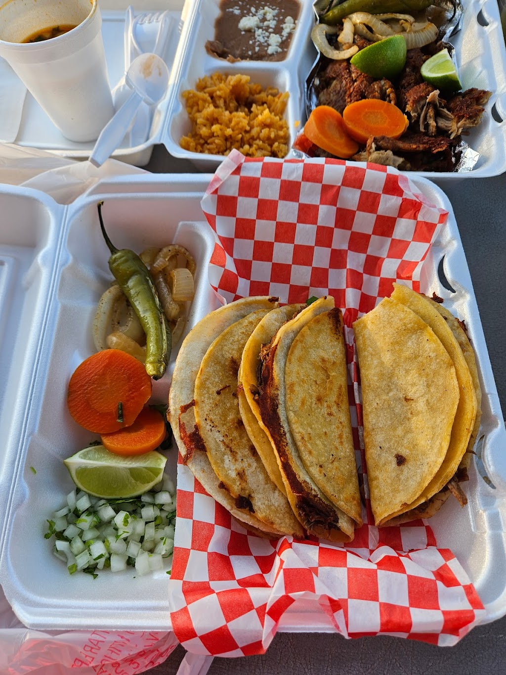 Taqueria La Chiva | restaurant | 1209 W Lindsey St, Norman, OK 73069, USA | 4059027385 OR +1 405-902-7385