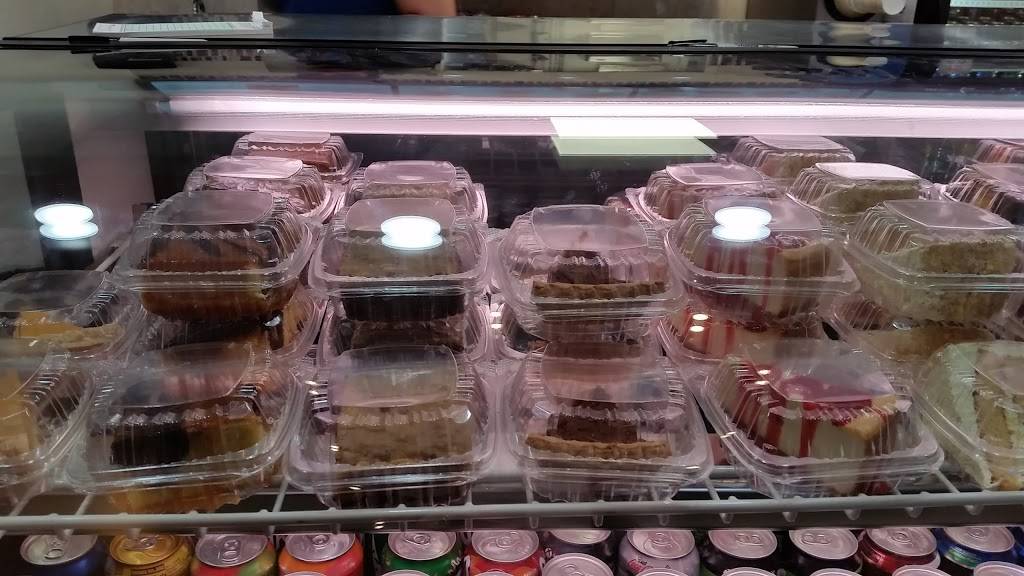 Hook Fish & Chicken | restaurant | 5711 Xerxes Ave N, Minneapolis, MN 55430, USA | 7635612121 OR +1 763-561-2121