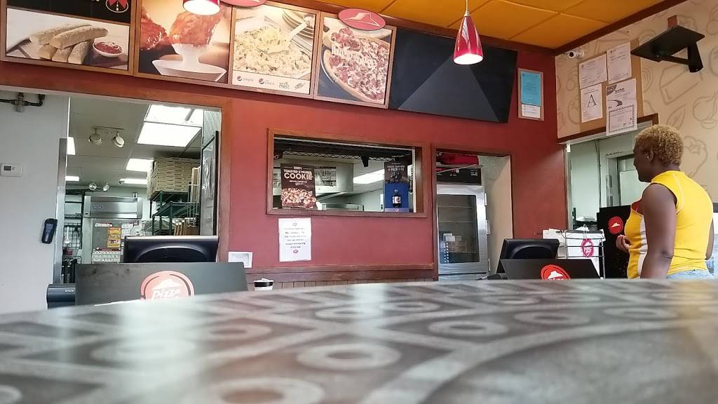 Pizza Hut | meal takeaway | 950 Hyde Park Ave, Hyde Park, MA 02136, USA | 6179102101 OR +1 617-910-2101