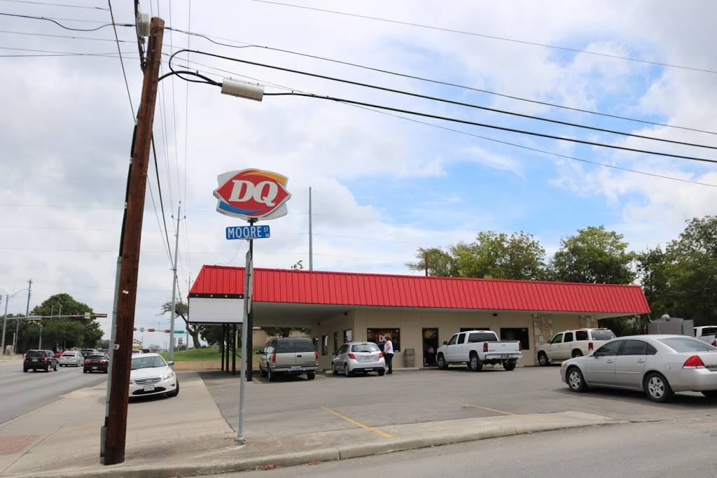 Dairy Queen Store | restaurant | 1101 Sidney Baker, Kerrville, TX 78028, USA | 8308961441 OR +1 830-896-1441