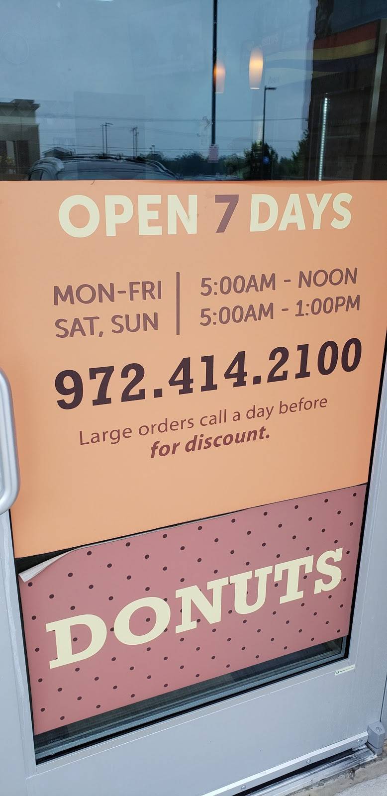 Bakers Dozen Donut | restaurant | 6810 Murphy Rd #200, Sachse, TX 75048, USA | 9724142100 OR +1 972-414-2100