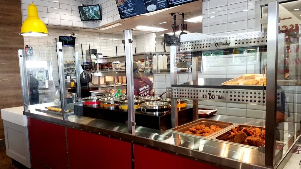 Bojangles Famous Chicken n Biscuits | restaurant | 2527 Woodruff Rd, Simpsonville, SC 29681, USA | 8646277725 OR +1 864-627-7725