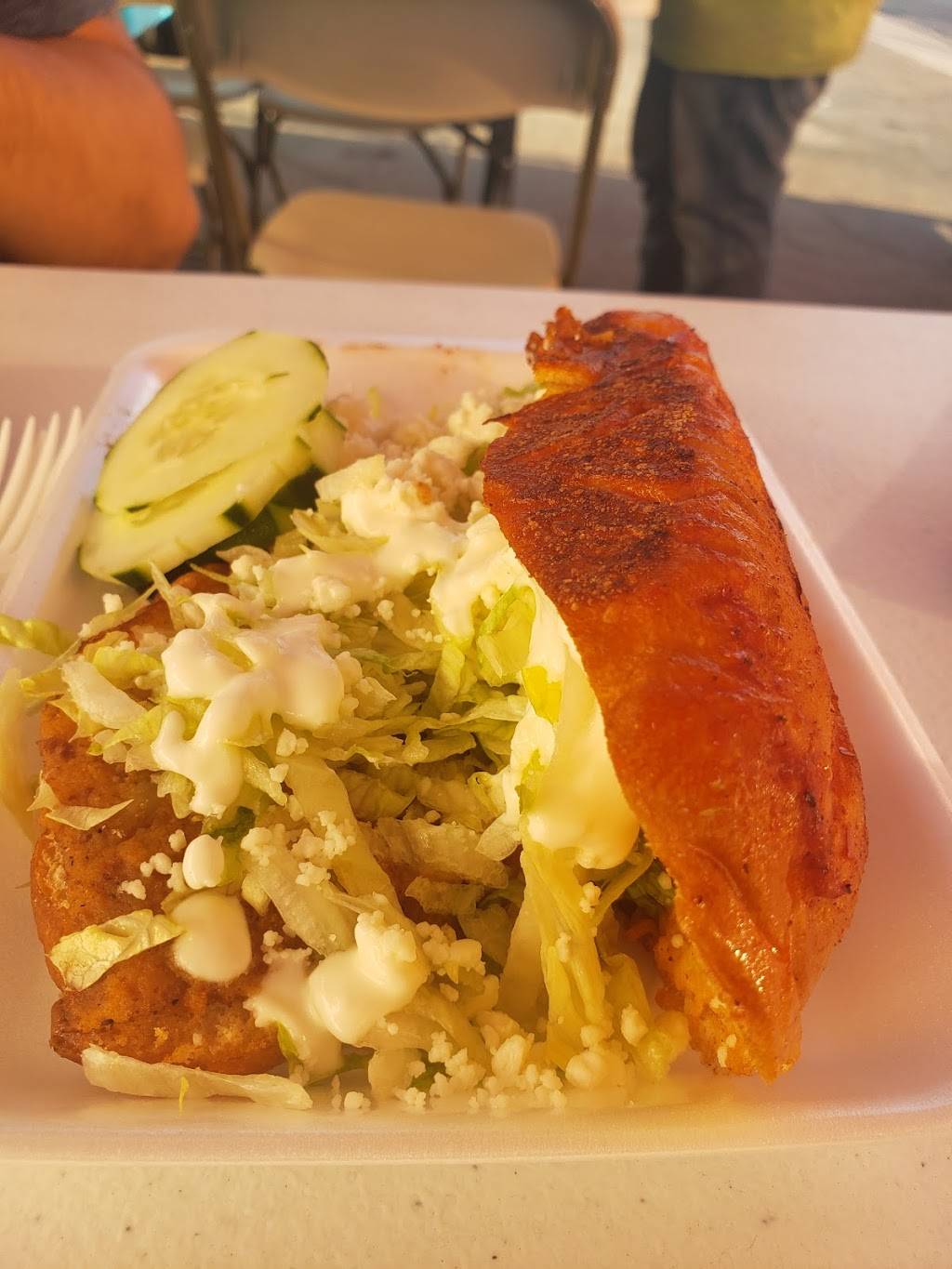 Comida Mexicana 100% D.F. LLC | restaurant | 1605 N 21st Pl, Phoenix, AZ 85006, USA | 6024861244 OR +1 602-486-1244