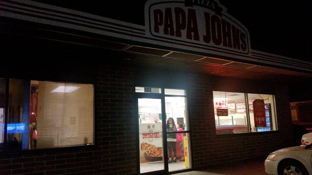 Papa Johns Pizza | restaurant | 707 24th St, Ames, IA 50010, USA | 5159563737 OR +1 515-956-3737