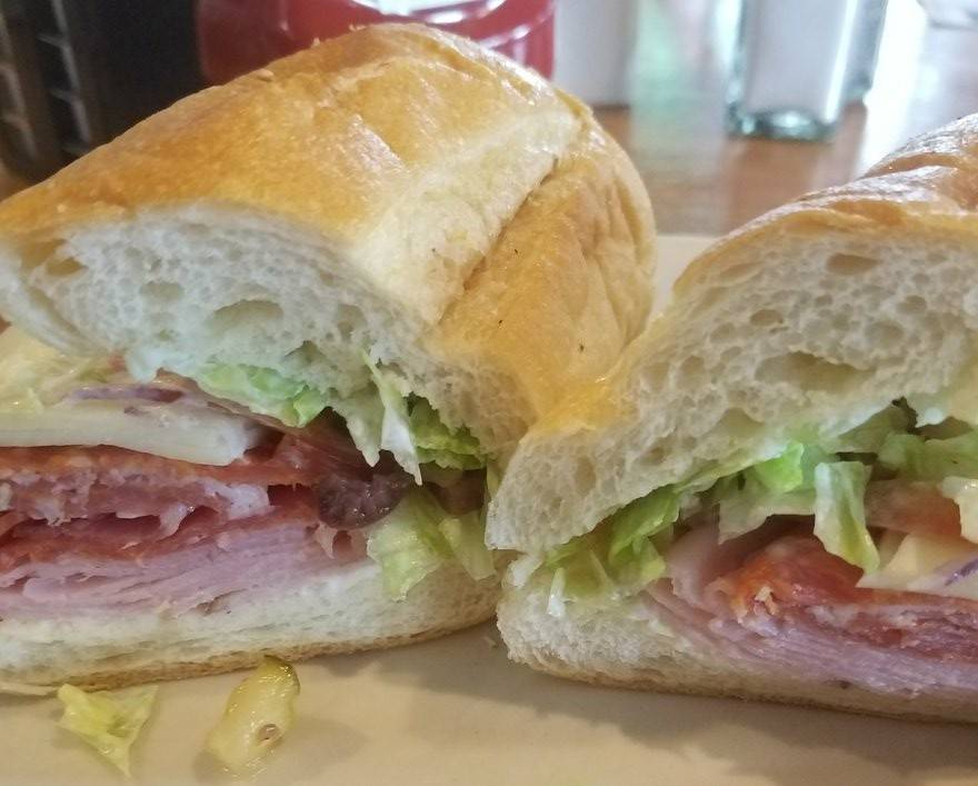 Gayles Depot Square Farm Shoppe | restaurant | 51 Depot St, Watertown, CT 06795, USA | 8602747353 OR +1 860-274-7353