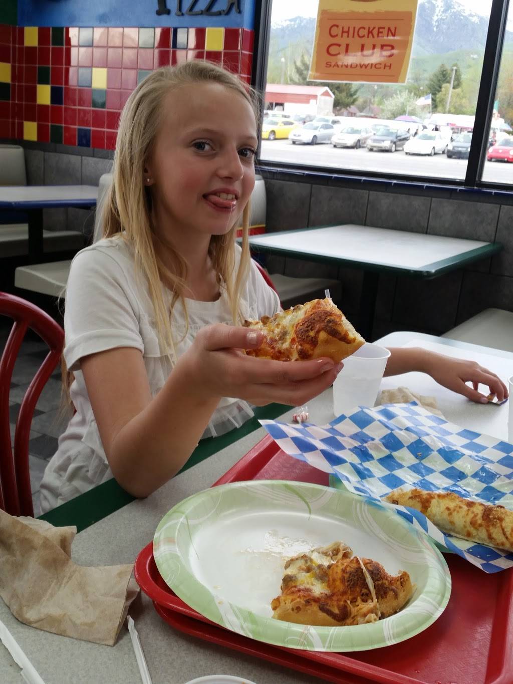 Pizza Villa - Richmond | restaurant | 1737 United States, 190 S 200 W, Richmond, UT 84333, USA | 4352581000 OR +1 435-258-1000