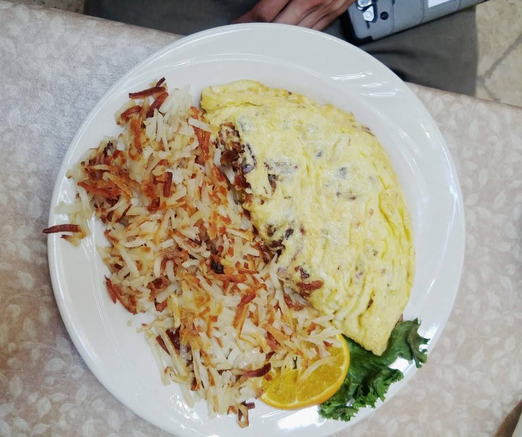 Courtyard Restaurant | restaurant | 230 S Main St, Galena, IL 61036, USA | 8157770090 OR +1 815-777-0090