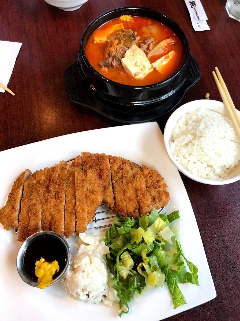 Spoon & Chopsticks | Korean Restaurant | restaurant | 753 James Street Skyline, Apartment 1FL, Syracuse, NY 13203, USA | 3154221555 OR +1 315-422-1555