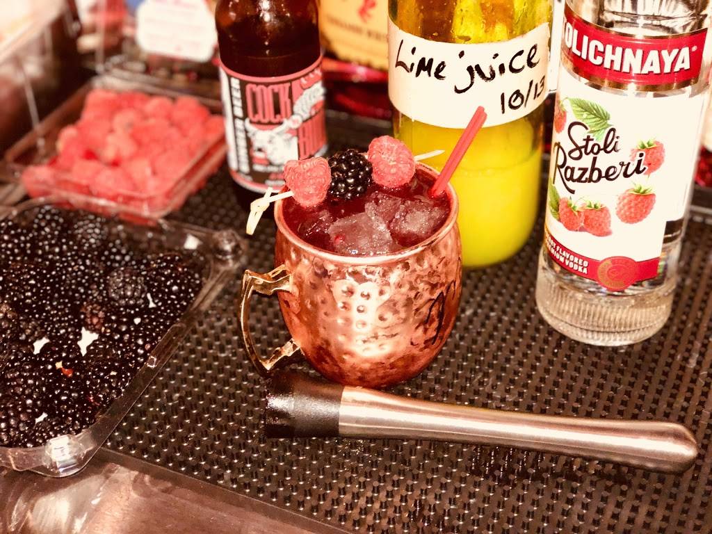 The Iron Pig Smokehouse | restaurant | 143 W Main St, Gaylord, MI 49735, USA | 9894482065 OR +1 989-448-2065