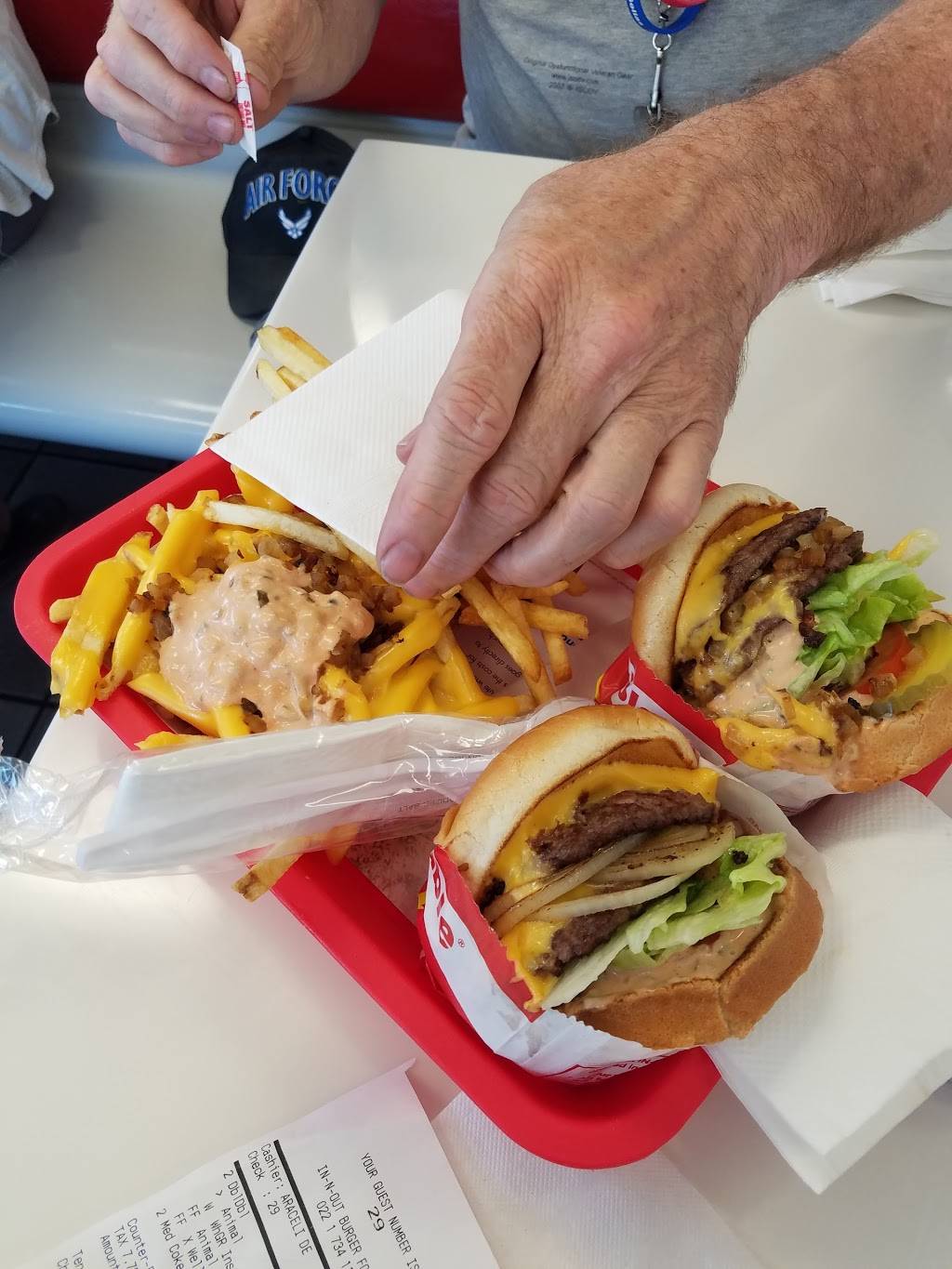 In-N-Out Burger | restaurant | 9855 Sierra Ave, Fontana, CA 92335, USA | 8007861000 OR +1 800-786-1000