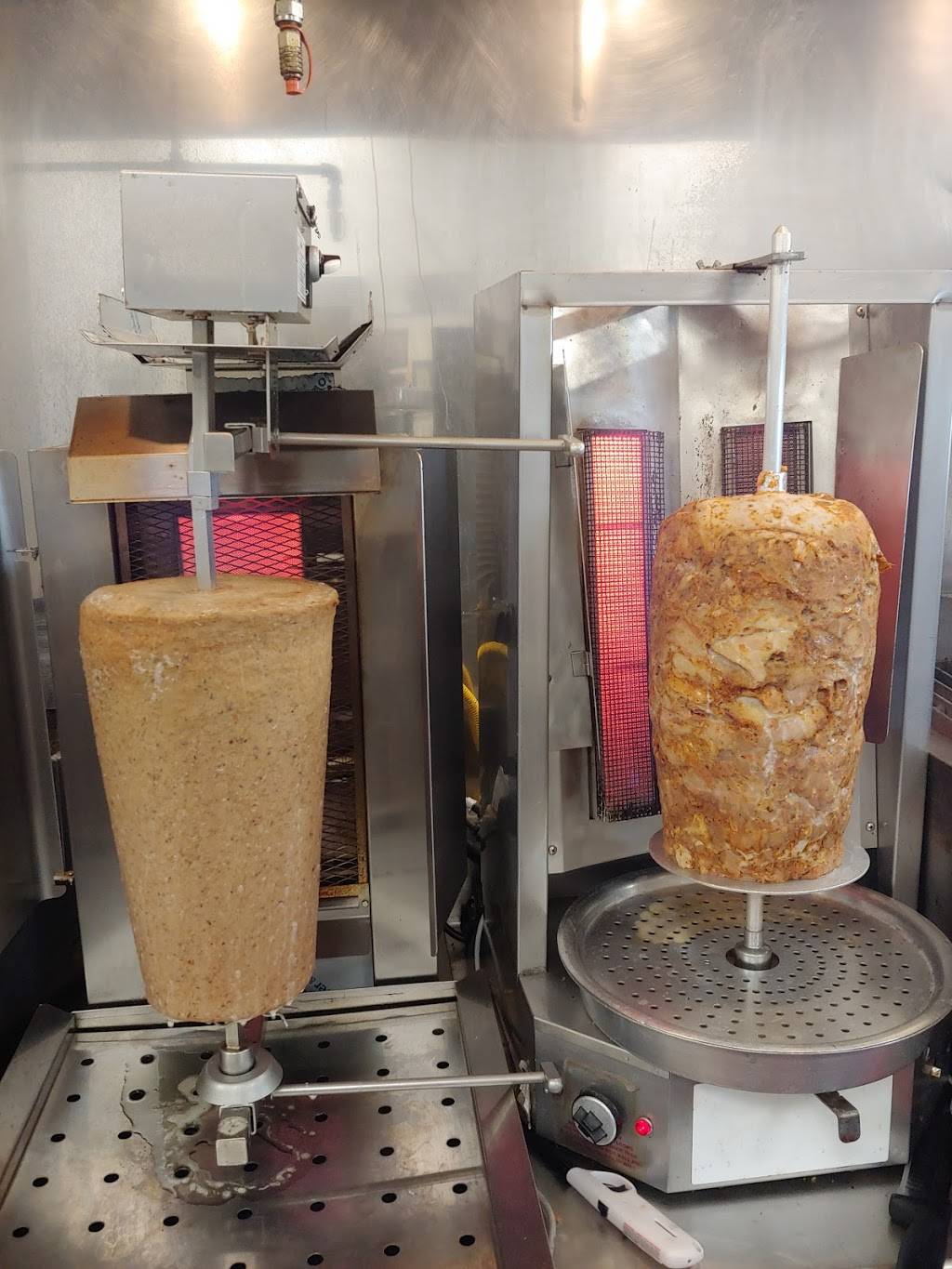 Yannis Gyros and Kebobs | restaurant | 8027 Harborside Dr, Galveston, TX 77554, USA | 4096327411 OR +1 409-632-7411