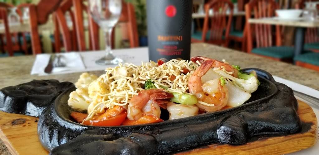 The Palace Thaï Restaurant | restaurant | 254 Boulevard Saint-Luc, Saint-Jean-sur-Richelieu, QC J2W 1C3, Canada | 4507410805 OR +1 450-741-0805