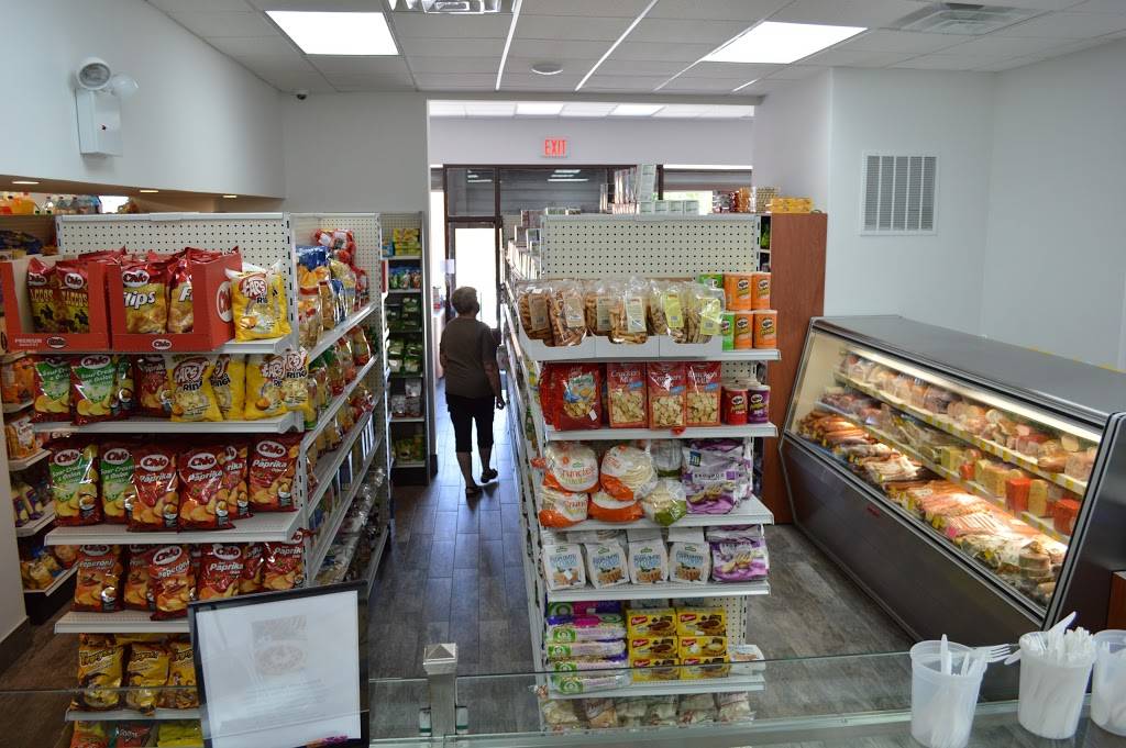 Slovianka | restaurant | 62-42 Forest Ave, Ridgewood, NY 11385, USA | 7183667100 OR +1 718-366-7100