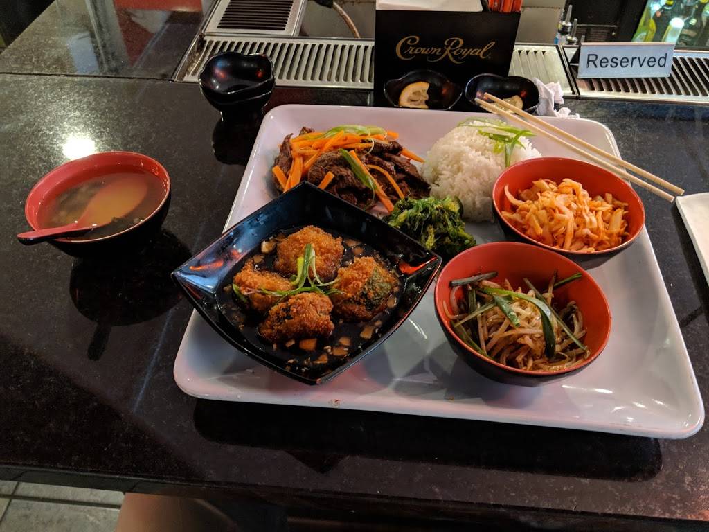 Sakari Sushi Lounge | restaurant | 2605 Ingersoll Ave, Des Moines, IA 50312, USA | 5152883381 OR +1 515-288-3381