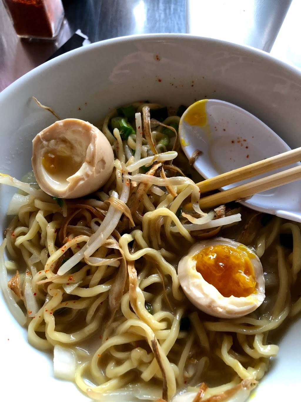 Urban Ramen | restaurant | 7300 Sunset Blvd, Los Angeles, CA 90046, USA | 3235126077 OR +1 323-512-6077