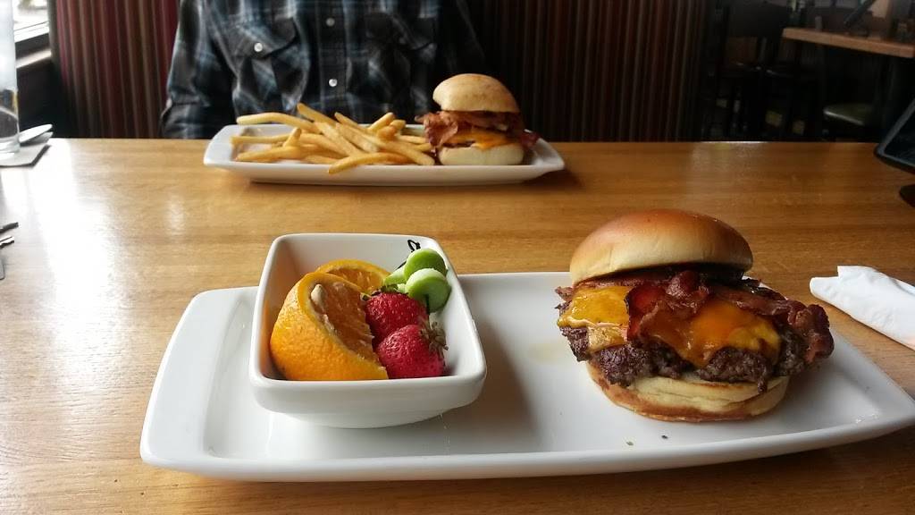 Applebees Grill + Bar | restaurant | 3708 Galley Rd, Colorado Springs, CO 80909, USA | 7195745111 OR +1 719-574-5111