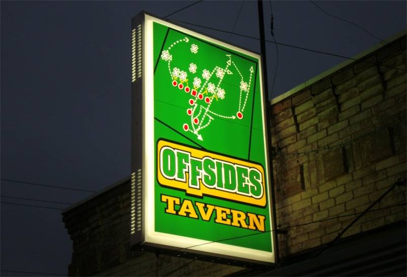 Offsides Tavern | restaurant | 728 N Lincoln Ave, York, NE 68467, USA | 4023629912 OR +1 402-362-9912