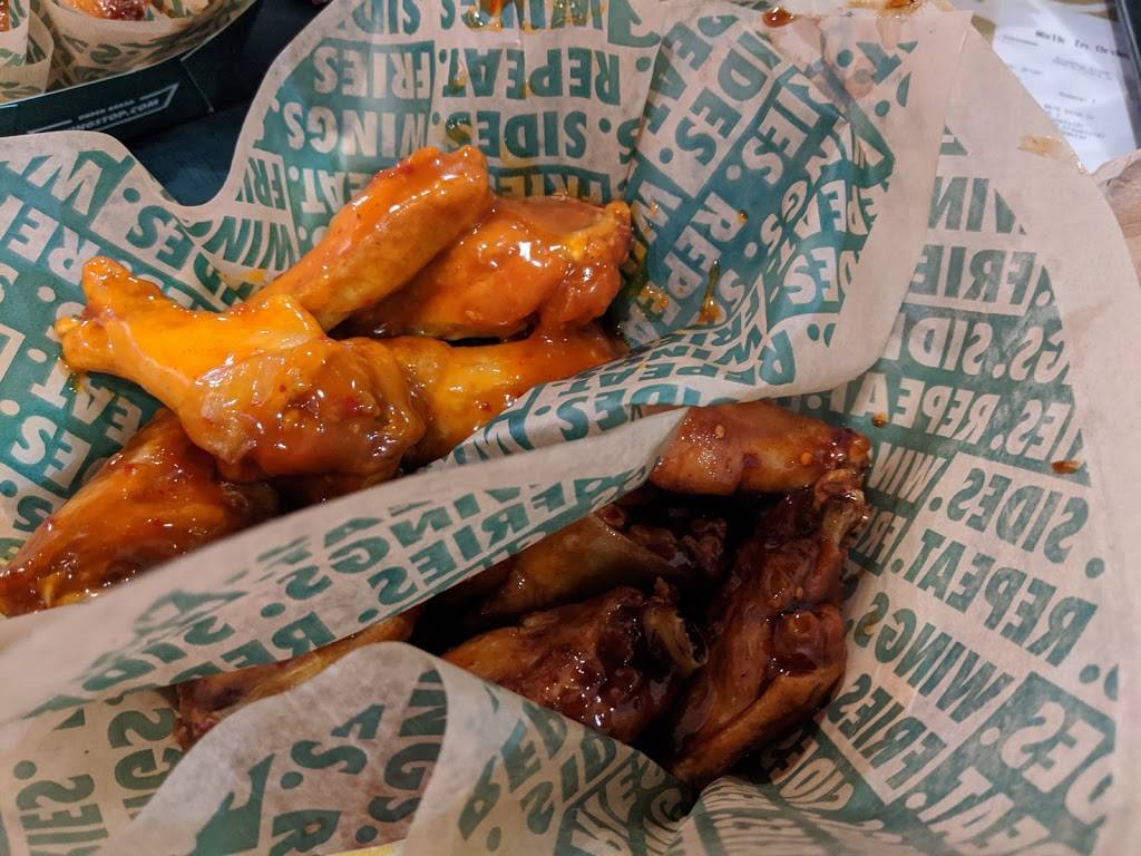 Wingstop | restaurant | 3238 E E Tulare Ave, Fresno, CA 93702, USA | 5592933861 OR +1 559-293-3861