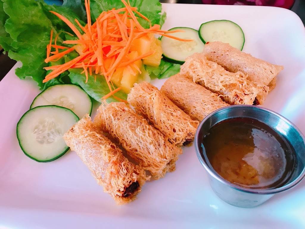 Pho VT | restaurant | 1906 Hillhurst Ave, Los Angeles, CA 90027, USA | 3234867767 OR +1 323-486-7767