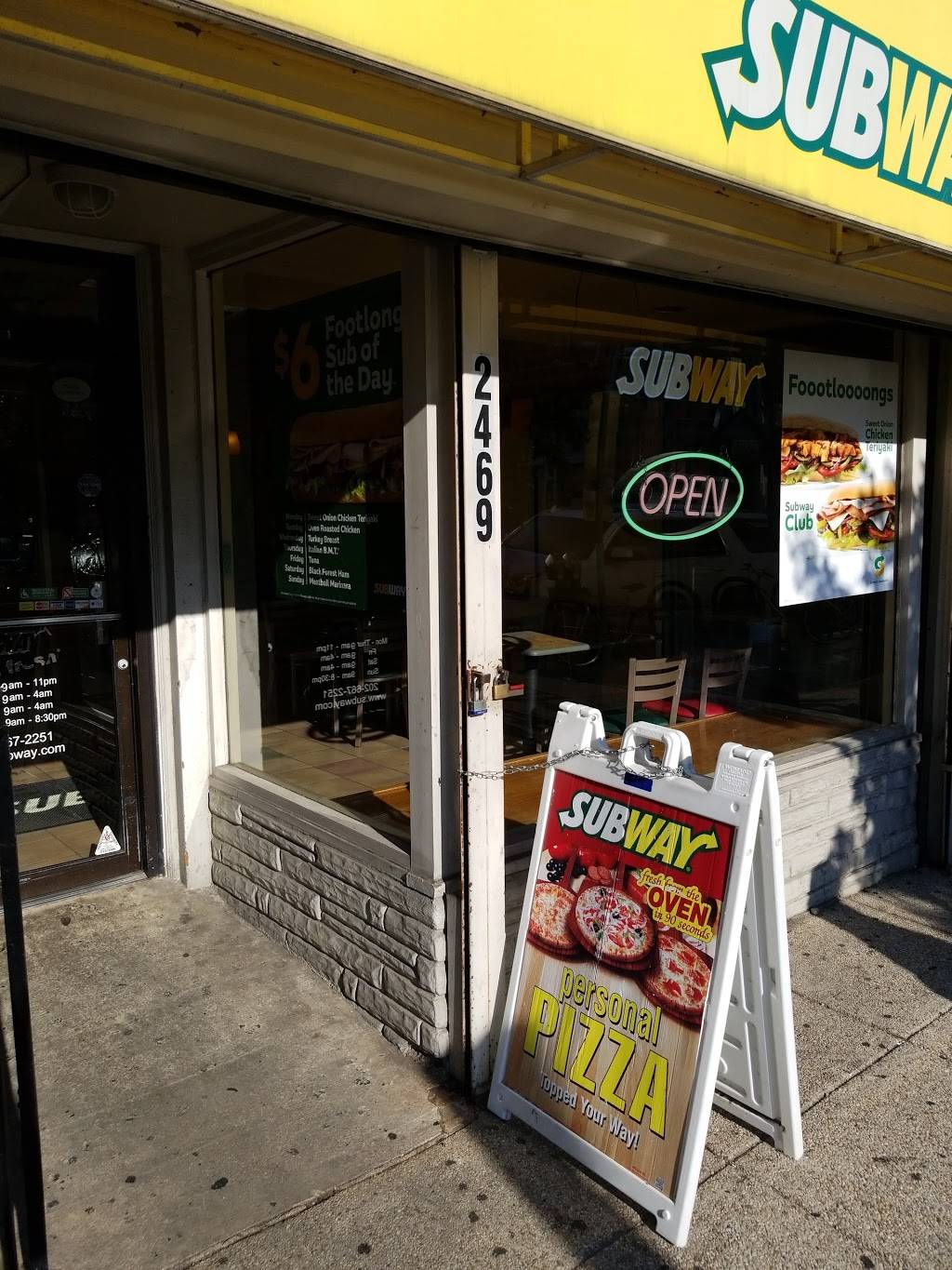 Subway Restaurants | restaurant | 2469 18th St NW, Washington, DC 20009, USA | 2026672251 OR +1 202-667-2251