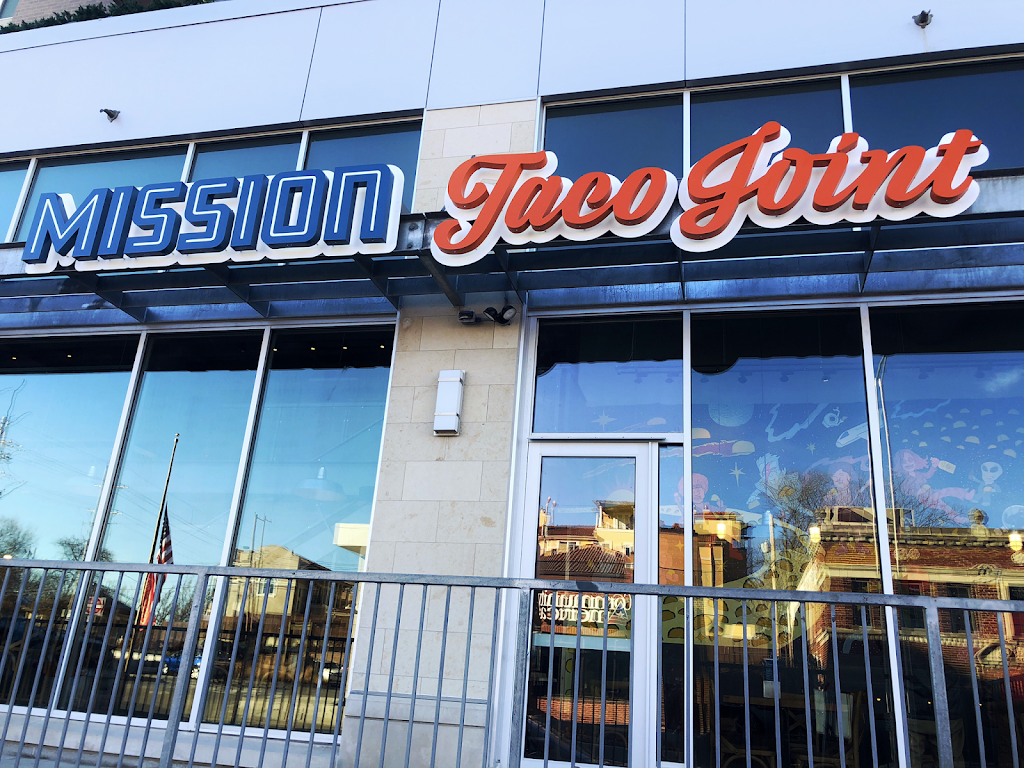 Mission Taco Joint - South Plaza | restaurant | 5060 Main St, Kansas City, MO 64112, USA | 8163262706 OR +1 816-326-2706